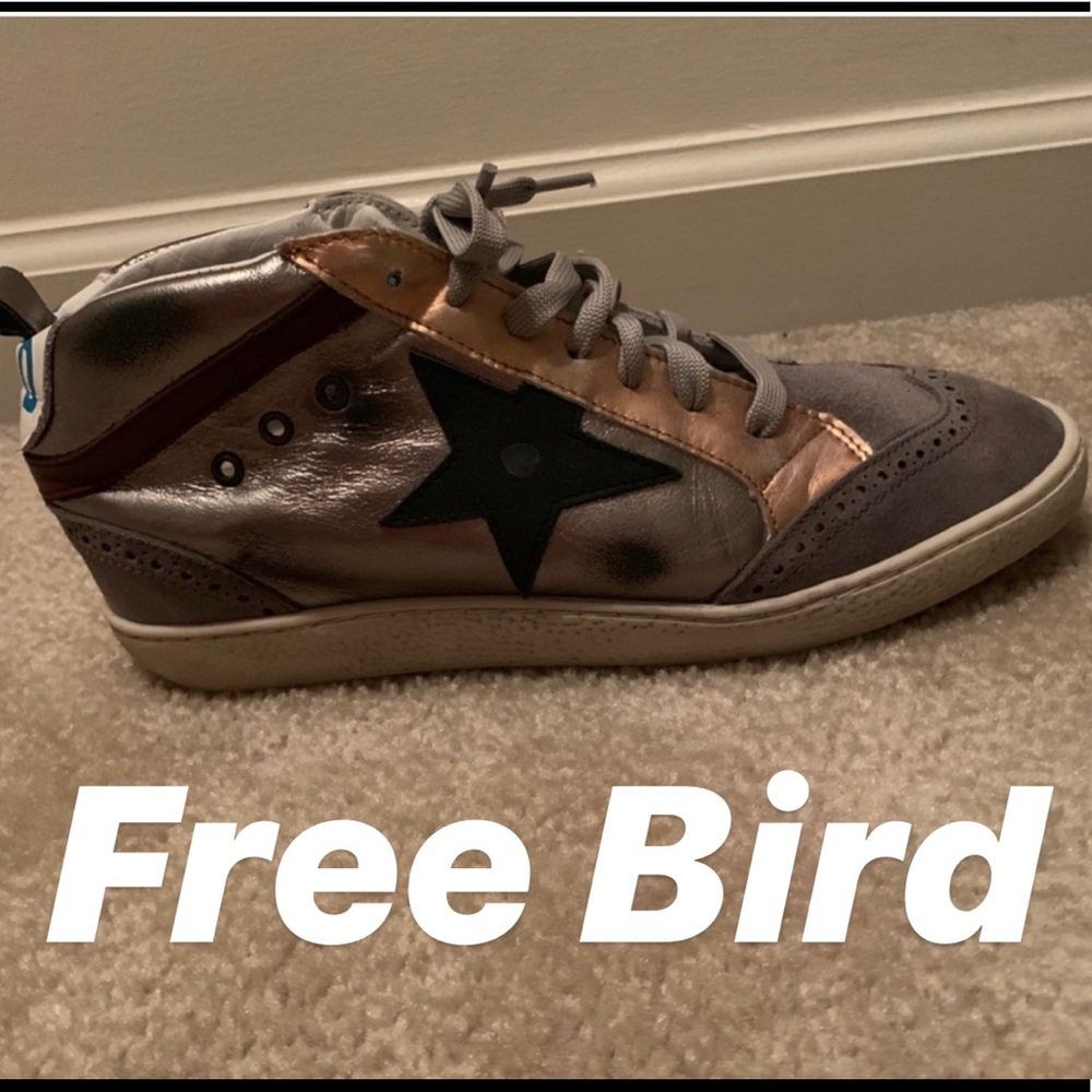 NWT Freebird metallic sneakers